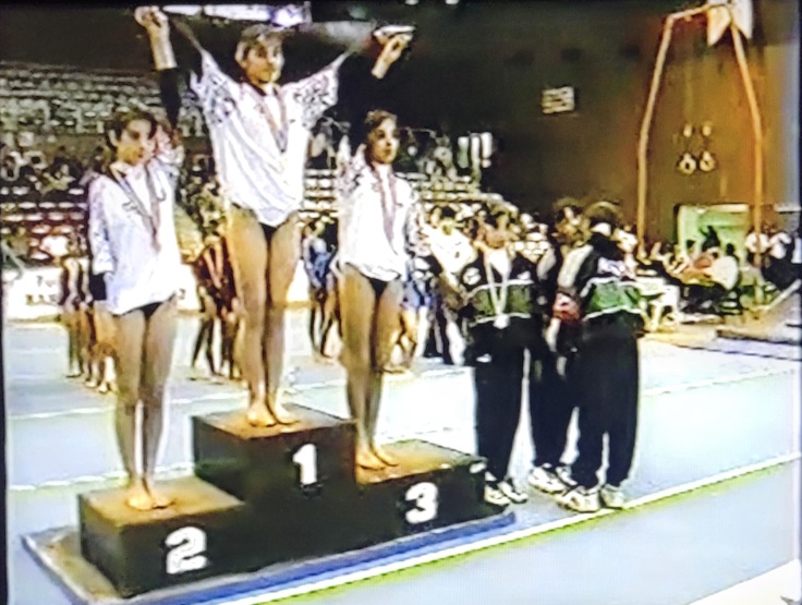 Uluslararası yarışmada podyumda Türk cimnast sporcusu
